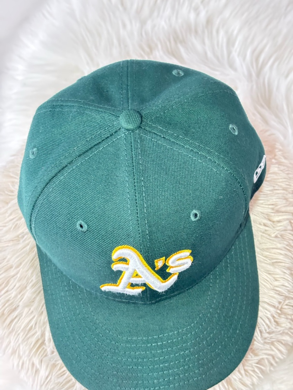 New Era Oakland Athletics A's 59fifty Dark Green Cap with Yellow & White Logo - Picture 4 of 14